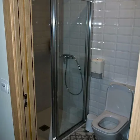 Serrano Hostel