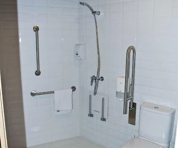 Serrano ホステル *